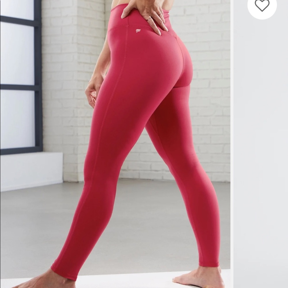 Fabletics Anywhere High Waisted Legging Merlot XS/4 Short